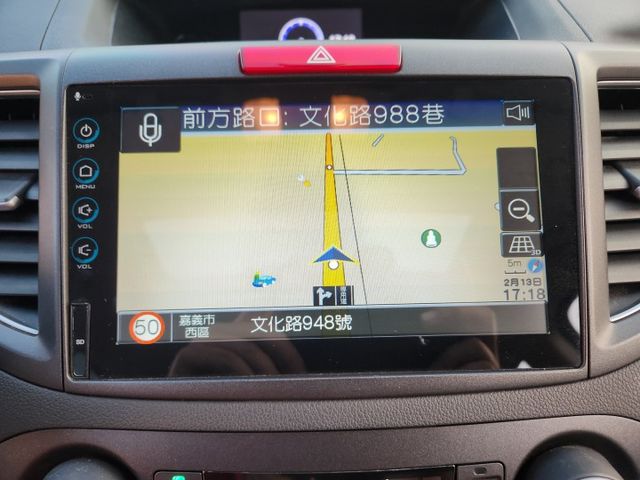 天窗版~原廠保養~方向盤換檔快撥片~衛星導航~倒車影像~藍芽通訊~HID頭燈~定速巡航~雙區恆溫空調~ABS系統~  第8張相片