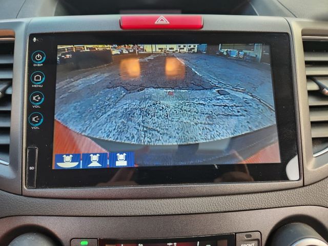 天窗版~原廠保養~方向盤換檔快撥片~衛星導航~倒車影像~藍芽通訊~HID頭燈~定速巡航~雙區恆溫空調~ABS系統~  第10張相片