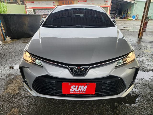 摸門免鑰匙啟動~ACC跟車系統~盲點偵測系統~AEB自動緊急煞車系統~車道偏離警示系統~胎壓監控~恆溫~原廠保養～  第2張相片