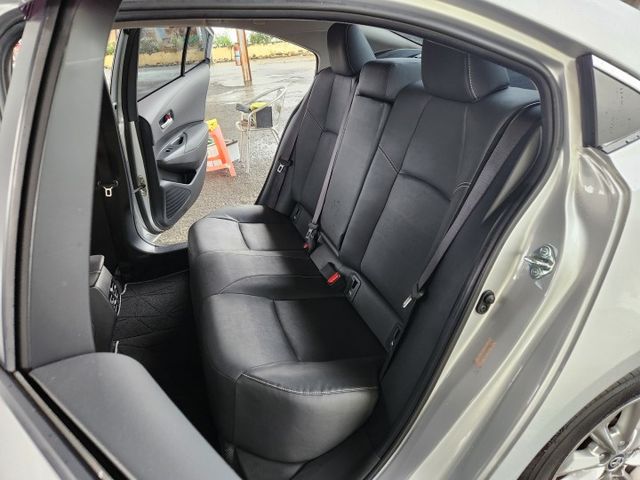 摸門免鑰匙啟動~ACC跟車系統~盲點偵測系統~AEB自動緊急煞車系統~車道偏離警示系統~胎壓監控~恆溫~原廠保養～  第5張相片