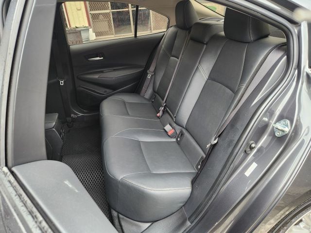 摸門免鑰匙啟動~ACC跟車系統~盲點偵測系統~AEB自動緊急煞車系統~車道偏離警示系統~胎壓監控~恆溫~原廠保養～  第5張相片