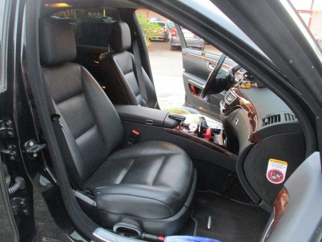 S350總代理~豪華坐駕~雙電動記憶椅~摸門免鑰匙~HID頭燈~方向盤換檔快撥片~衛星導航~倒車影像~老闆代步座駕~  第4張相片