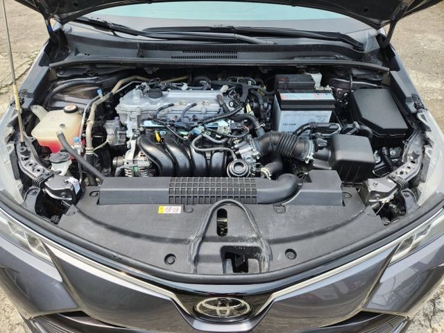 摸門免鑰匙啟動~ACC跟車系統~盲點偵測系統~AEB自動緊急煞車系統~車道偏離警示系統~胎壓監控~恆溫~原廠保養～  第13張相片