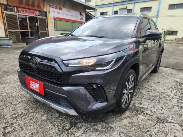 Gr sport 原廠保養 只跑7萬 環景倒車影像 摸門免鑰匙啟動 盲點偵測 胎壓偵測 ACC跟車系統 車道維持車道偏離  第1張相片