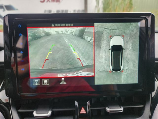 Gr sport 原廠保養 只跑7萬 環景倒車影像 摸門免鑰匙啟動 盲點偵測 胎壓偵測 ACC跟車系統 車道維持車道偏離  第6張相片