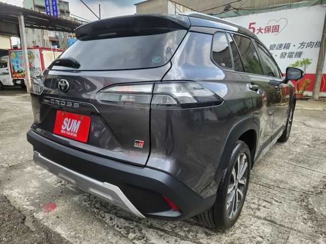 Gr sport 原廠保養 只跑7萬 環景倒車影像 摸門免鑰匙啟動 盲點偵測 胎壓偵測 ACC跟車系統 車道維持車道偏離  第14張相片
