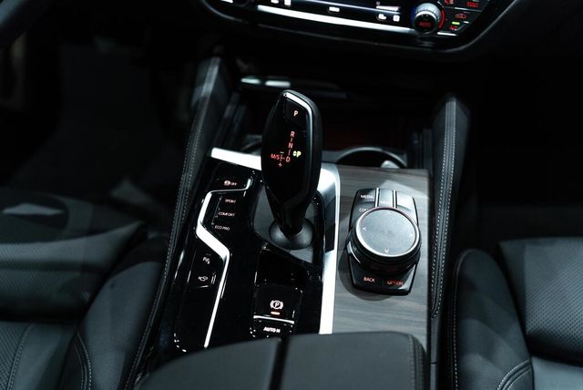 BMW寶馬 520I  第17張相片