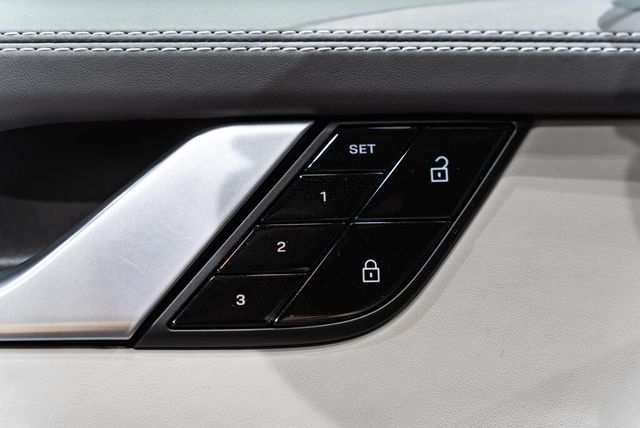 PORSCHE保時捷 TARGA  第12張相片
