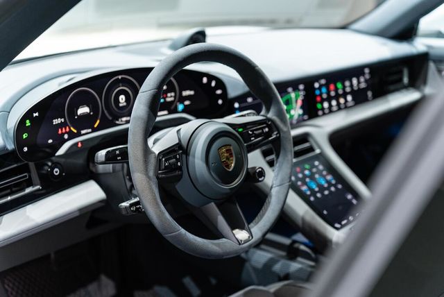 PORSCHE保時捷 TAYCAN  第12張相片