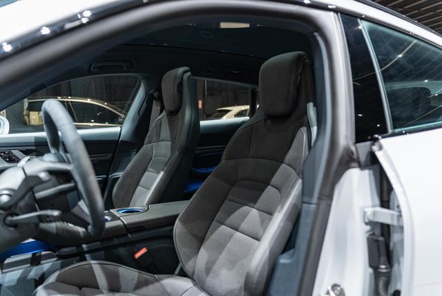 PORSCHE保時捷 TAYCAN  第15張相片
