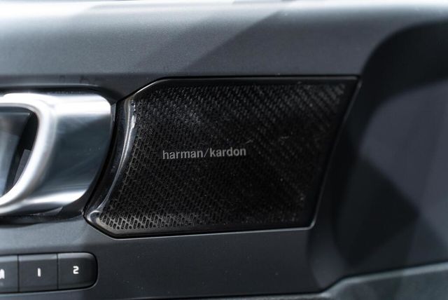 VOLVO富豪 XC40  第15張相片