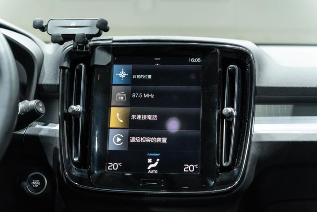 VOLVO富豪 XC40  第18張相片