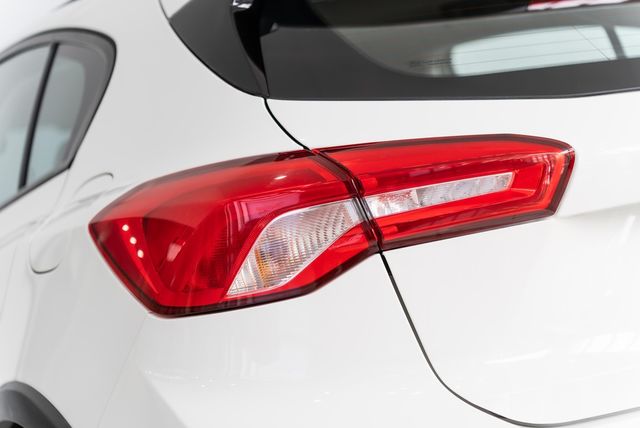 FORD福特 FOCUS ACTIVE  第9張相片