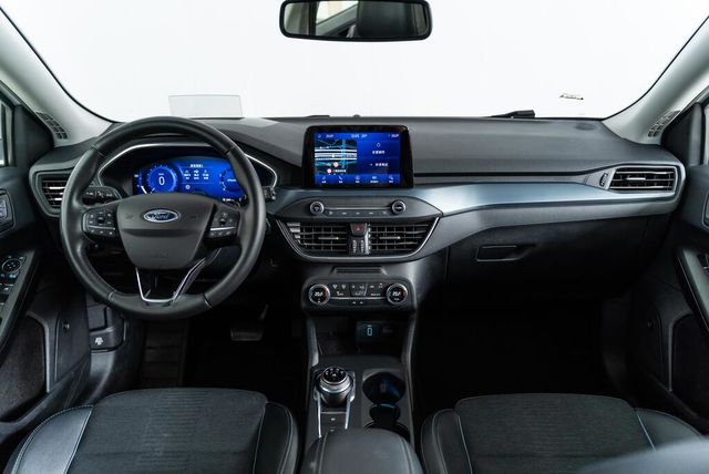 FORD福特 FOCUS ACTIVE  第10張相片