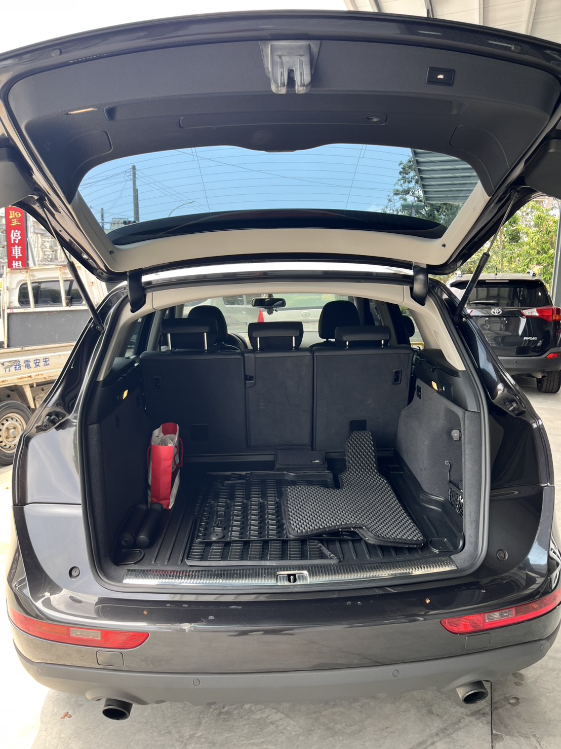 【旭峯汽車】2011年AUDI Q5 quattro 2.0L   第7張相片