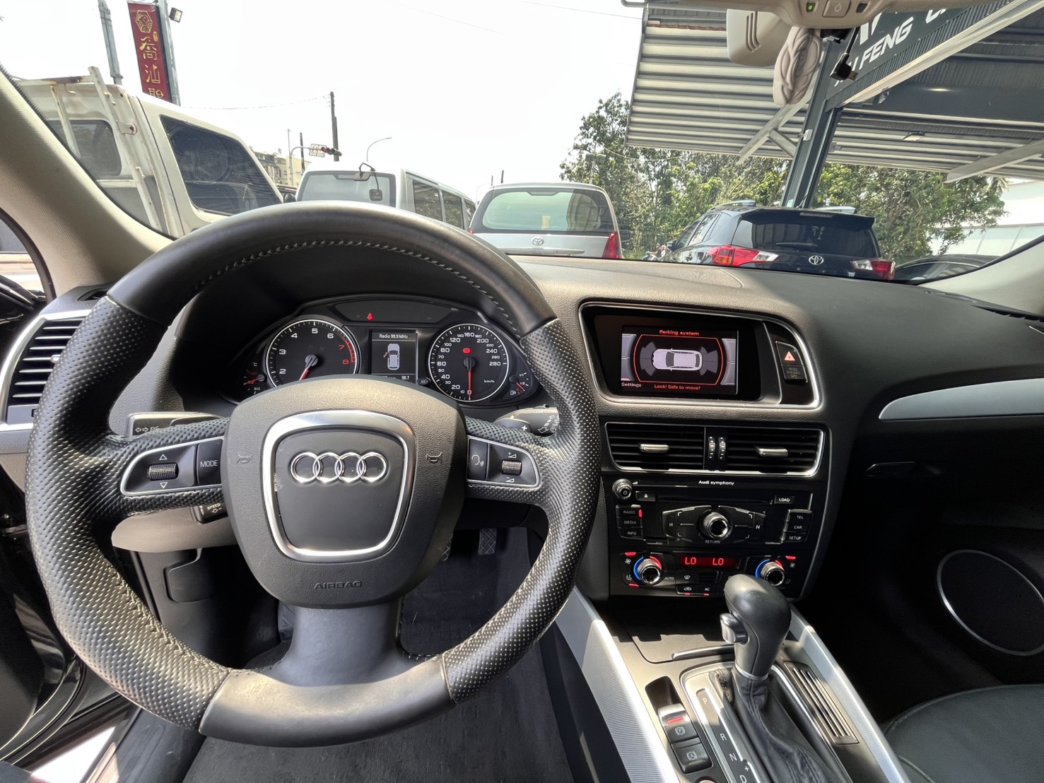 【旭峯汽車】2011年AUDI Q5 quattro 2.0L   第8張相片