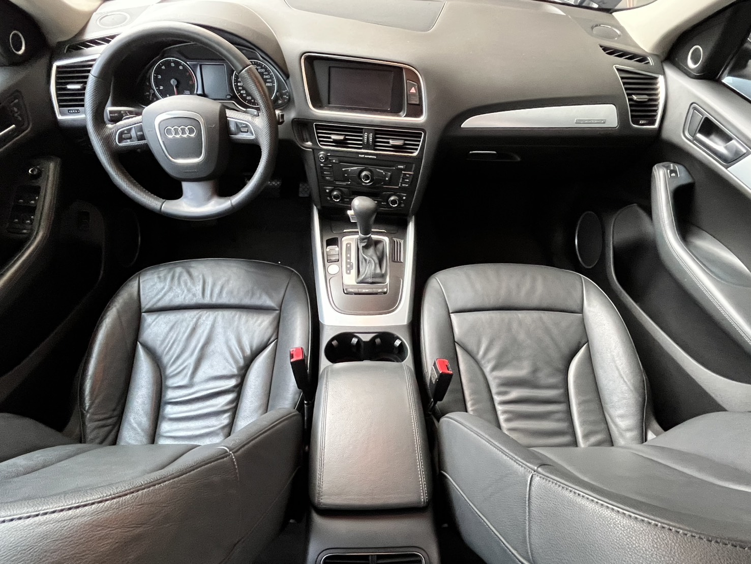 【旭峯汽車】2011年AUDI Q5 quattro 2.0L   第12張相片