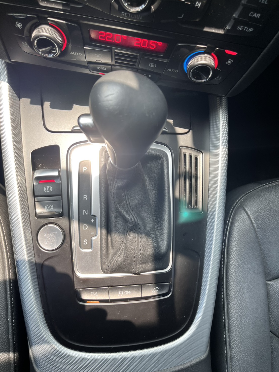 【旭峯汽車】2011年AUDI Q5 quattro 2.0L   第16張相片