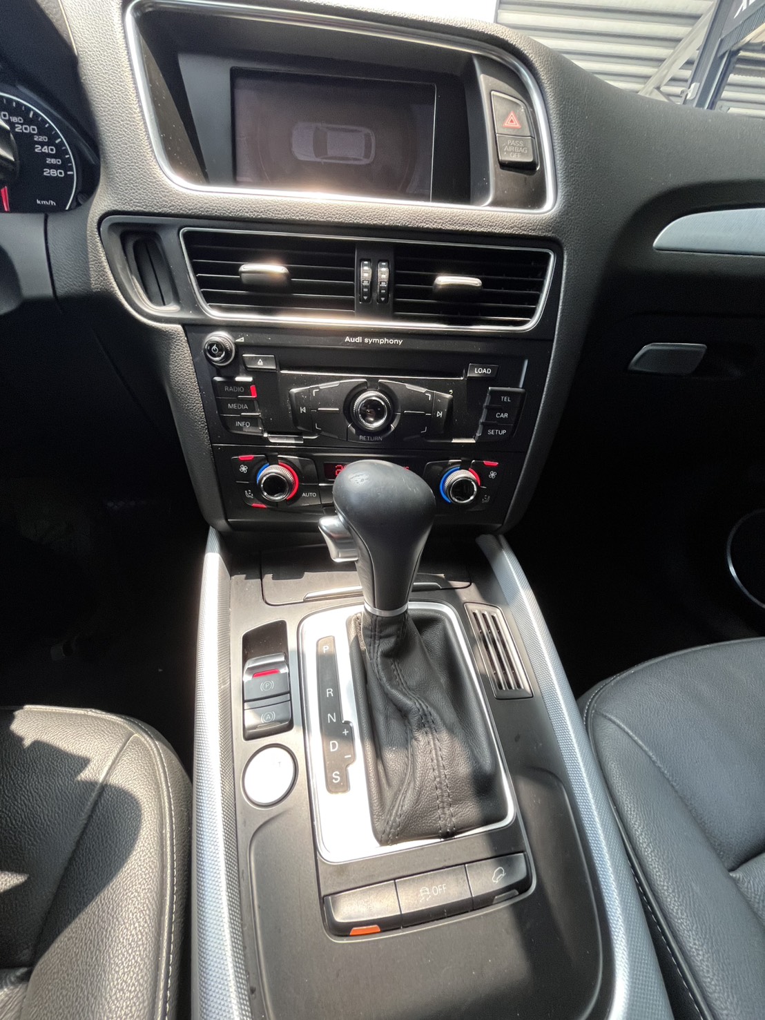 【旭峯汽車】2011年AUDI Q5 quattro 2.0L   第17張相片