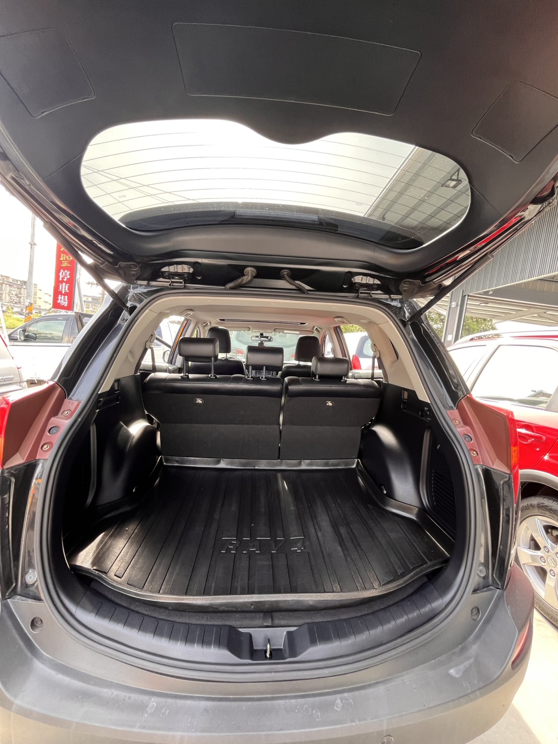 【旭峯汽車】TOYOTA RAV4 2.5G  第7張相片