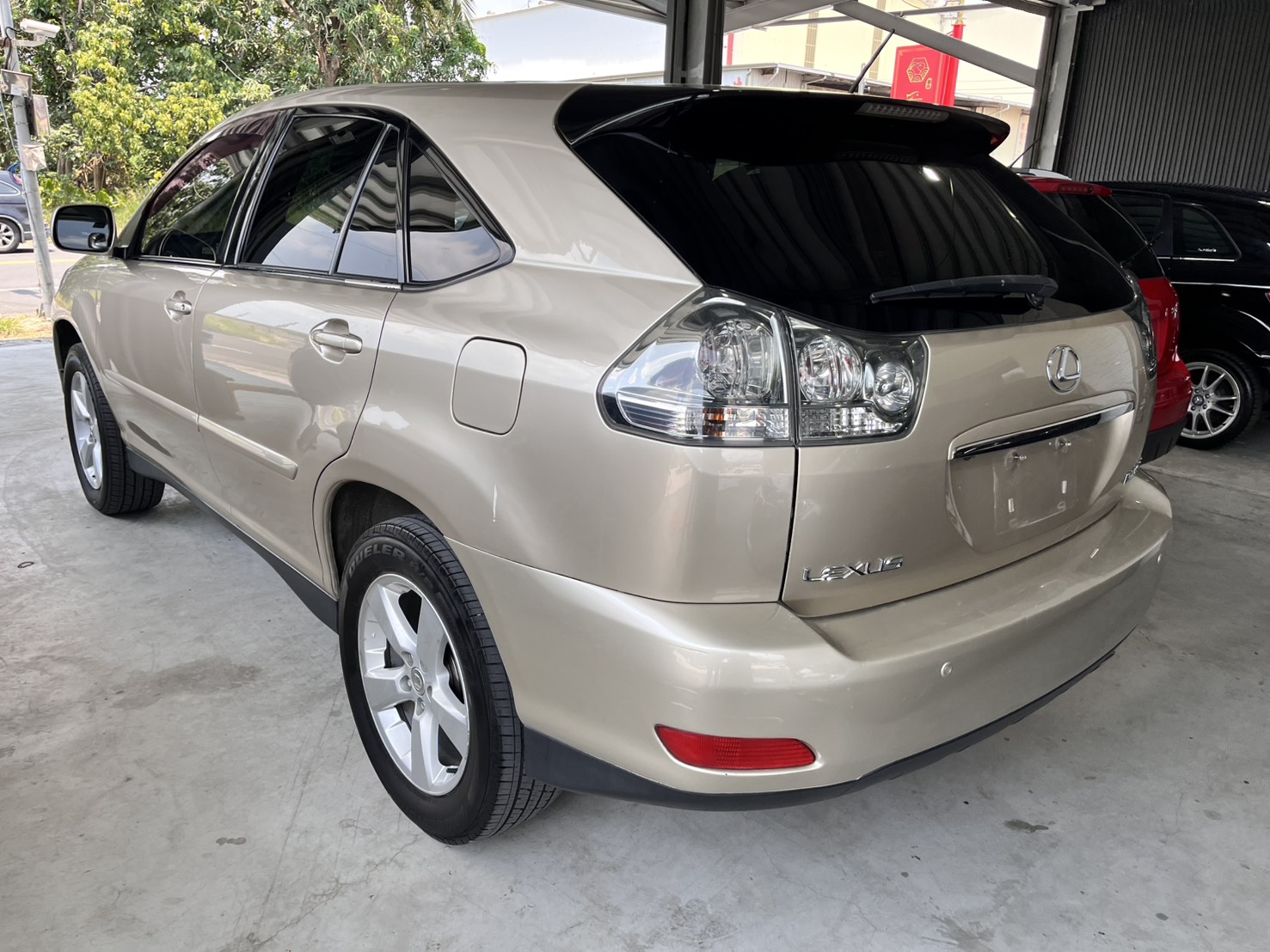 【旭峯汽車】 2005年 Lexus RX 330 3.3L V6  第2張相片