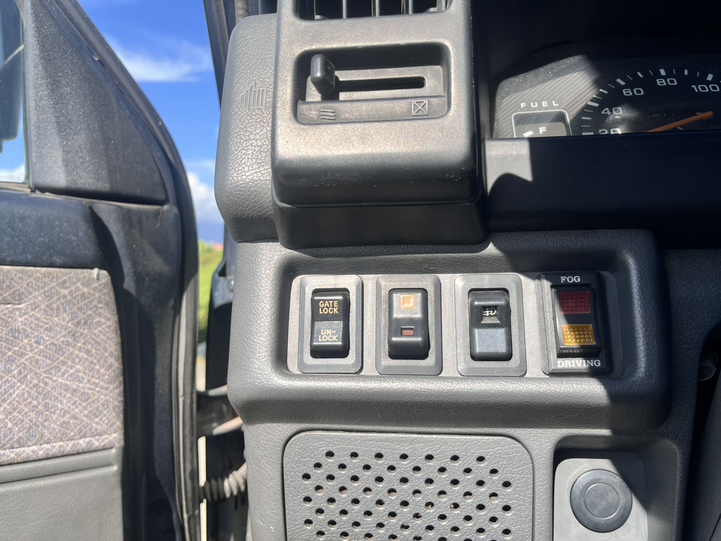 【旭峯汽車】1995年MITSUBISHI 得利卡 2.5L柴油自排 4WD【全原廠保養，紀錄可查】  第4張相片