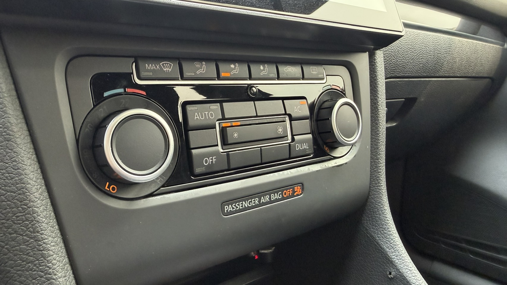 【性能鋼砲標竿】 2010 Volkswagen Golf GTI 2.0 里程保證 僅跑13萬多公里  第10張相片