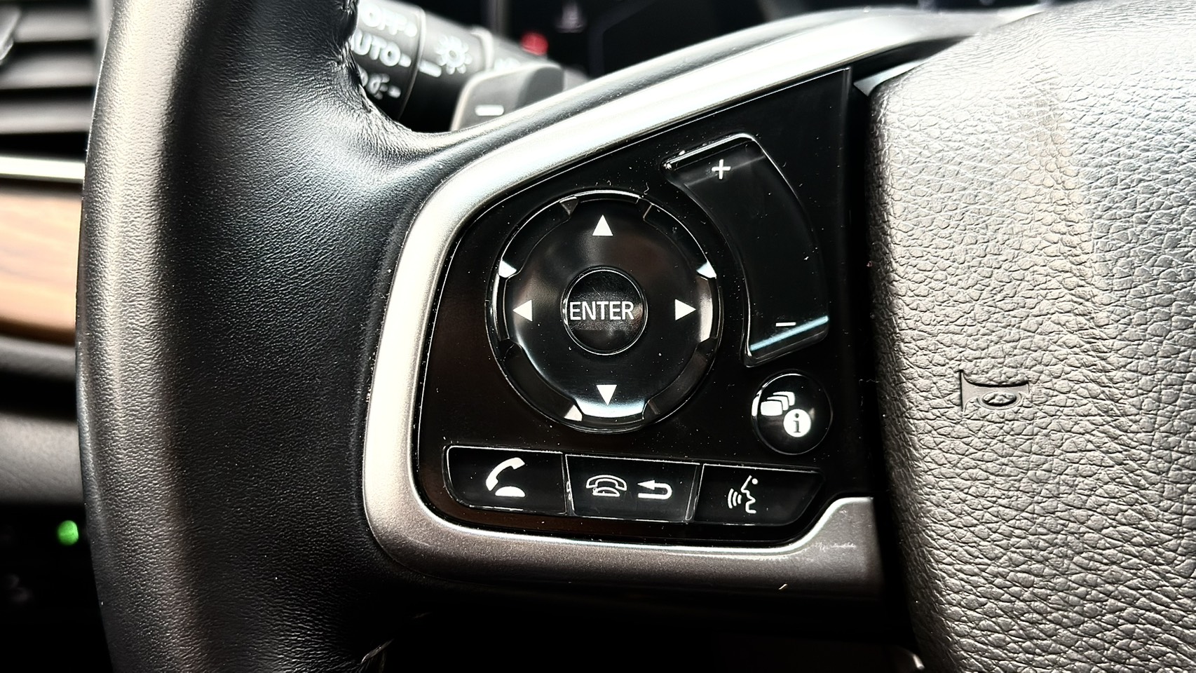 【休旅車銷售常勝軍】2021 Honda cr-v 1.5l vti-s vtec turbo 僅跑6萬公里  第7張相片