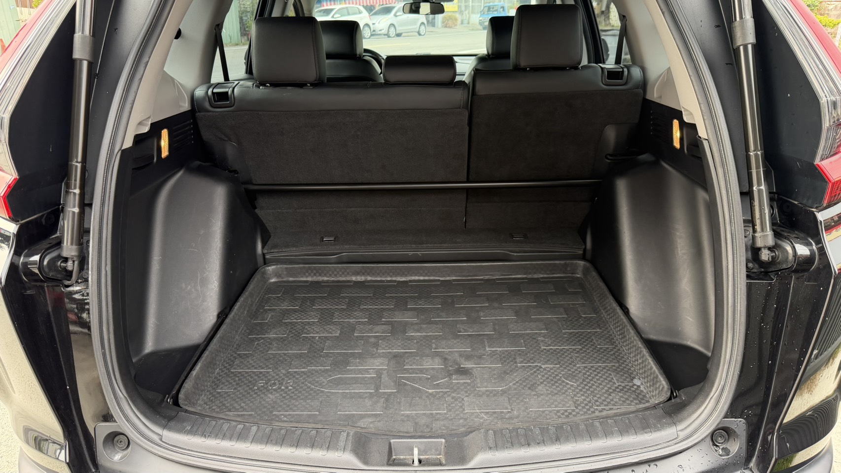 【休旅車銷售常勝軍】2021 Honda cr-v 1.5l vti-s vtec turbo 僅跑6萬公里  第18張相片