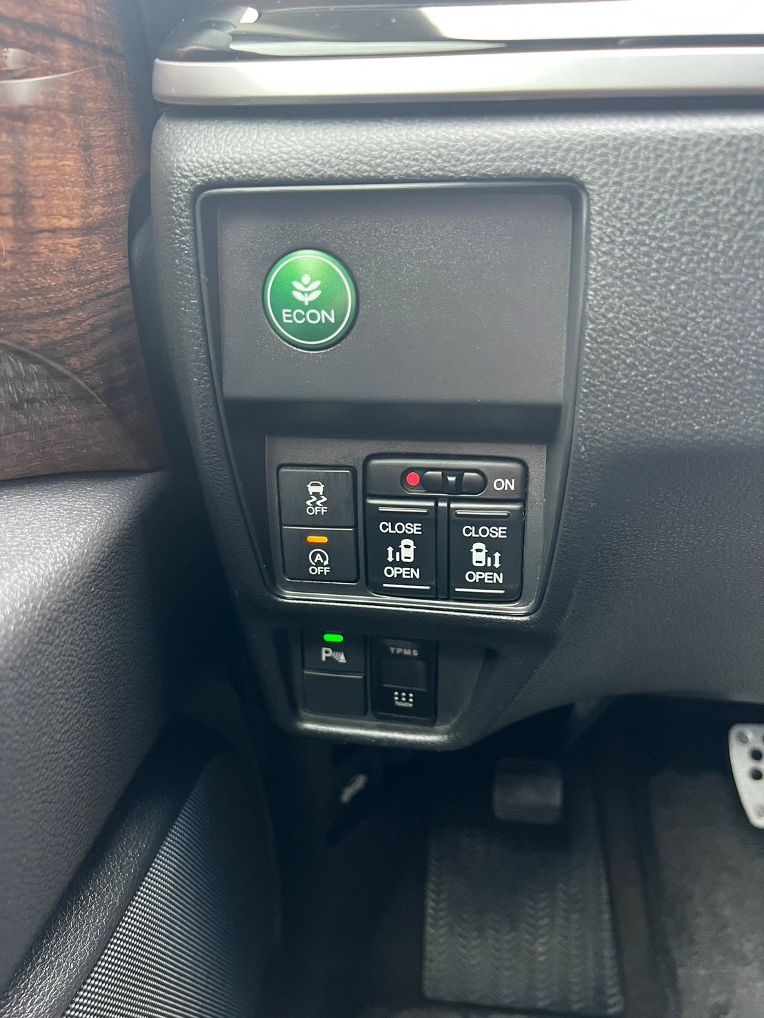 頂規 雙電滑門 360環景 倒車影像 鍍鉻水箱護罩 煞車輔助   第9張相片