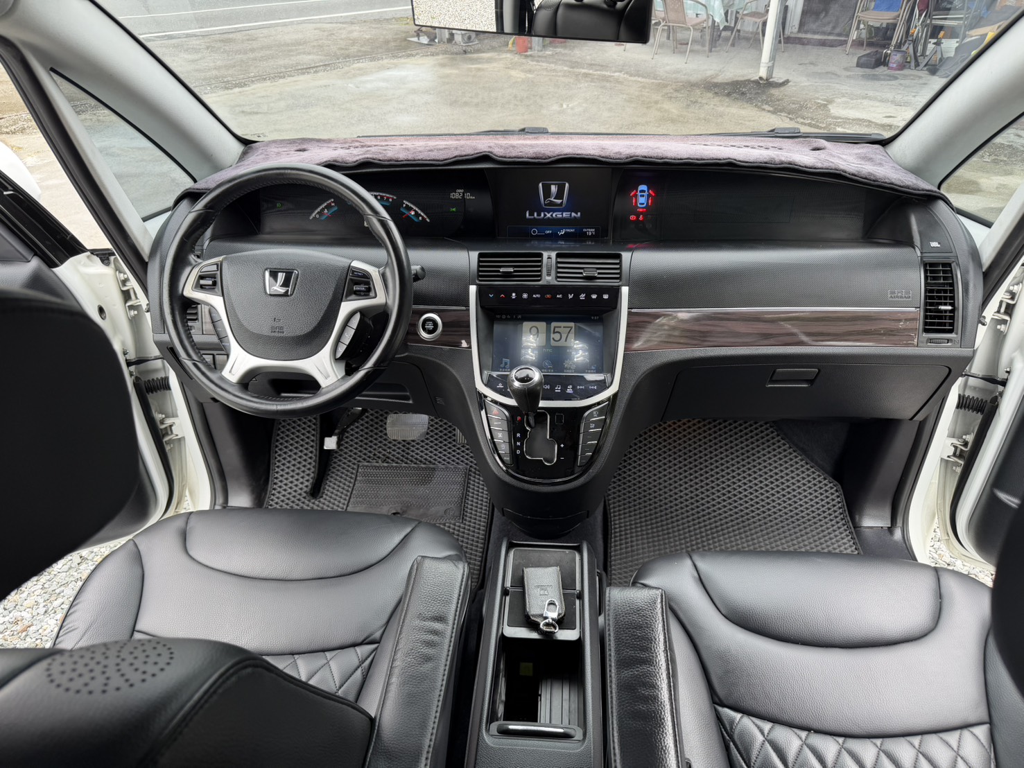 親跑長途開回花蓮 過彎非常穩 有力不費油 !  有第三方認證書!車況透明!非常漂亮~  第4張相片