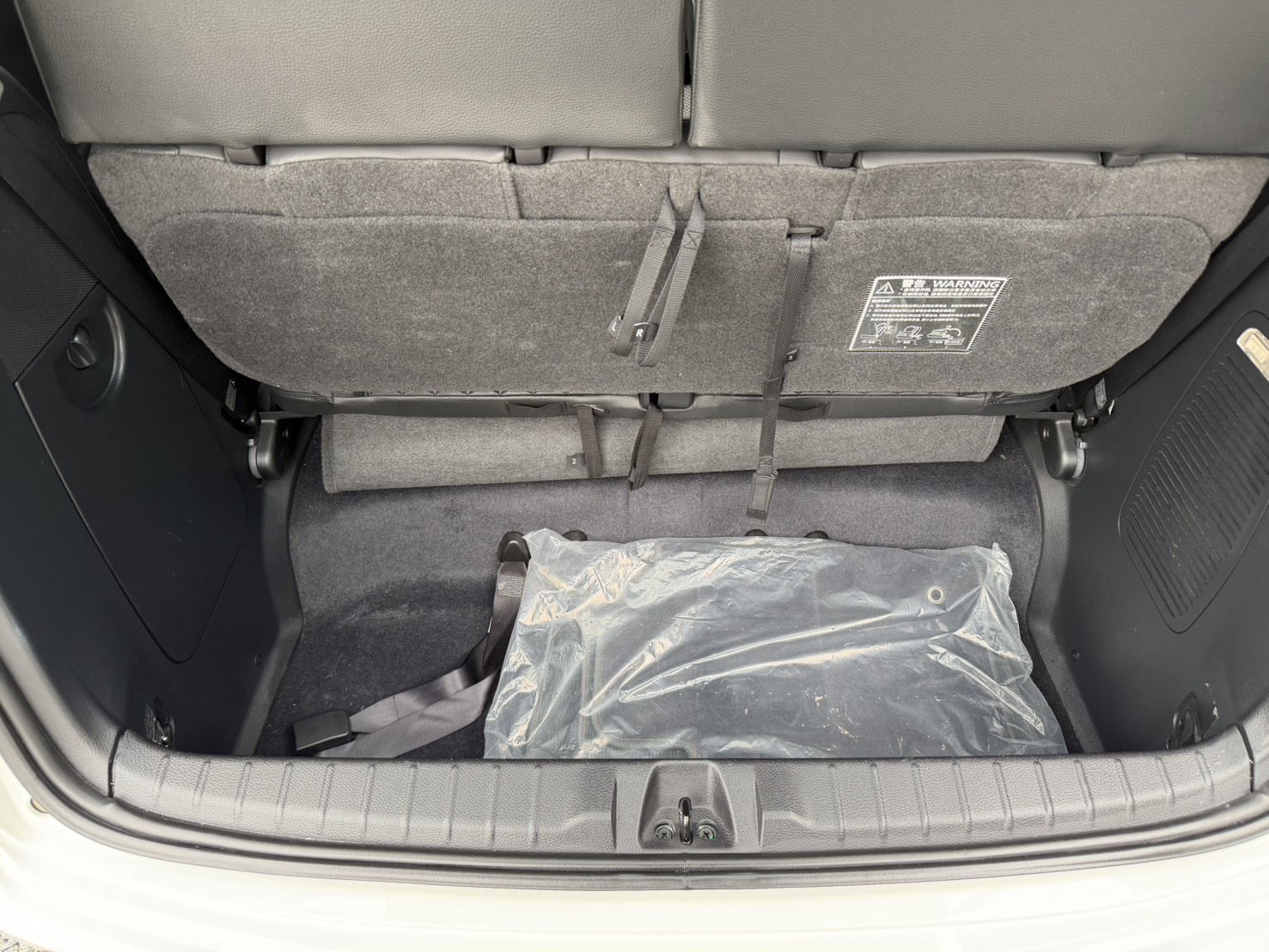 親跑長途開回花蓮 過彎非常穩 有力不費油 !  有第三方認證書!車況透明!非常漂亮~  第5張相片