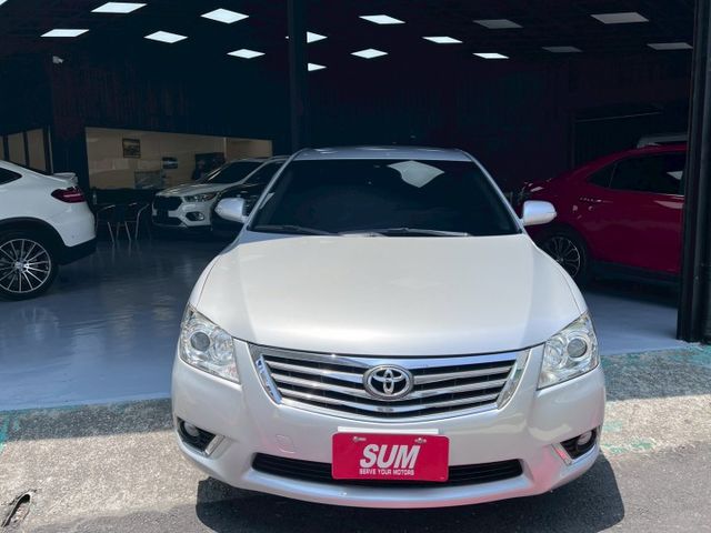 ✅HID氙氣頭燈✅AUX IN✅蜂鳴式倒車輔助系統✅防鎖死煞車系統 ✅方向盤快控鍵✅恆溫空調✅ISOFIX兒童安全椅固定  第2張相片
