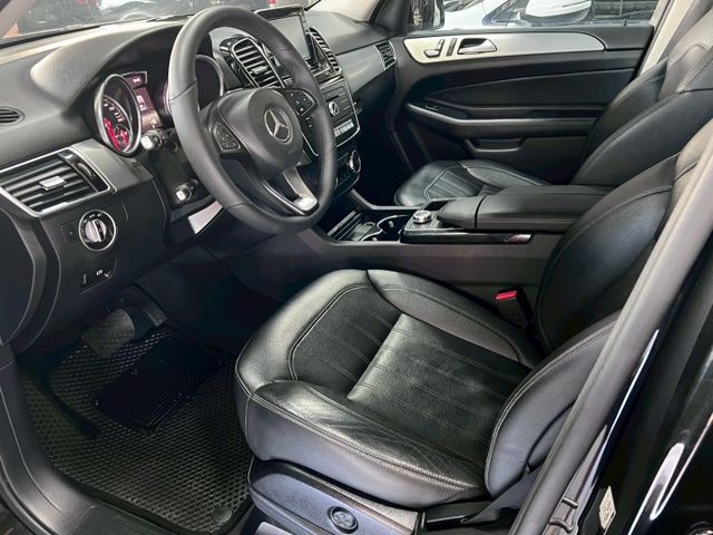 ✅抗UV玻璃✅車頂行李架✅方向盤快控鍵✅換檔撥片✅粉塵過濾器✅ABS放鎖死煞車系統✅煞車力道分配系統✅循跡防滑控制系統  第9張相片