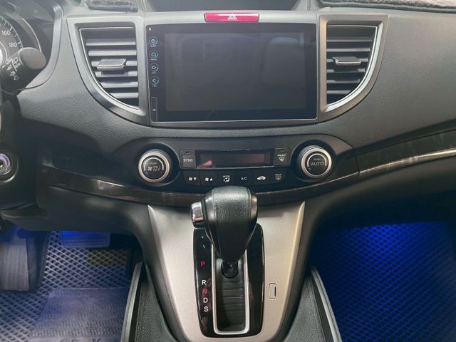 ✅防鎖死煞車系統✅煞車力道分配系統✅斜坡起步輔助✅ISOFIX兒童安全椅固定✅恆溫空調✅定速巡航✅免鑰匙啟動車門鎖  第11張相片