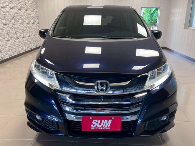 ✅空力套件✅方向盤快控鍵 ✅換檔撥片 ✅恆溫空調✅粉塵過濾器✅免鑰匙啟動車門鎖✅定速巡航✅防鎖死煞車系統✅斜坡起步輔助  第2張相片