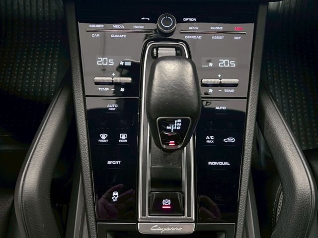 ✅方向盤快控鍵✅換檔撥片✅恆溫空調（雙區）✅粉塵過濾器✅免Keyless✅定速系統✅ABS放鎖死煞車系統✅斜坡起步輔助  第12張相片