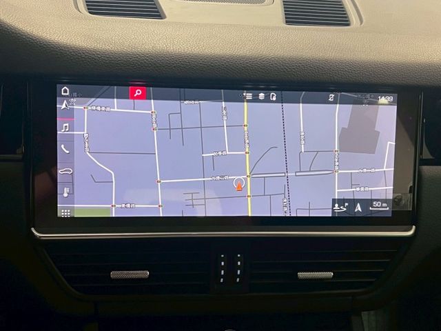 ✅方向盤快控鍵✅換檔撥片✅恆溫空調（雙區）✅粉塵過濾器✅免Keyless✅定速系統✅ABS放鎖死煞車系統✅斜坡起步輔助  第13張相片