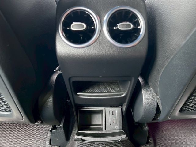 ✅方向盤快控鍵✅換檔撥片✅恆溫空調✅免鑰匙啟動車門鎖✅定速巡航✅自動停車系統✅AEB  第15張相片