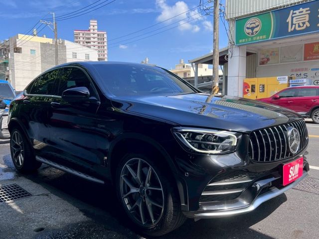 ⭕️全車原漆⭕️4條新胎⭕️360度環景⭕️電動天窗⭕️電尾門⭕️外觀套件AMG 43專屬⭕️氣氛燈⭕️跑車座椅/方向盤  第4張相片