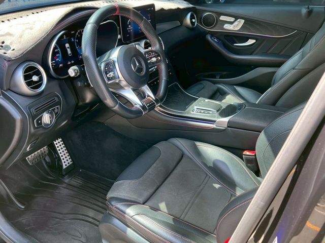 ⭕️全車原漆⭕️4條新胎⭕️360度環景⭕️電動天窗⭕️電尾門⭕️外觀套件AMG 43專屬⭕️氣氛燈⭕️跑車座椅/方向盤  第10張相片