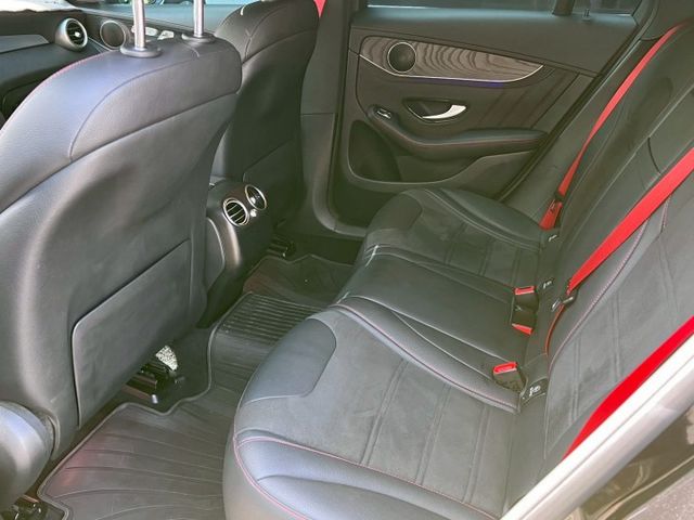 ⭕️全車原漆⭕️4條新胎⭕️360度環景⭕️電動天窗⭕️電尾門⭕️外觀套件AMG 43專屬⭕️氣氛燈⭕️跑車座椅/方向盤  第11張相片