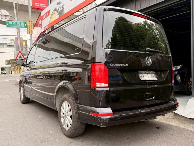 ⭕️豪華九人座⭕️Apple CarPlay⭕️多功能方向盤⭕️光感應頭燈⭕️電動後視鏡⭕️定速  第6張相片