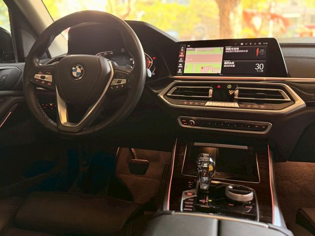 ⭕️原鈑件⭕️5AU⭕️B58機皇引擎⭕️360環景⭕️全景天窗⭕️電動椅/尾門⭕️盲點⭕️定速⭕️HUD抬頭顯示幕  第10張相片