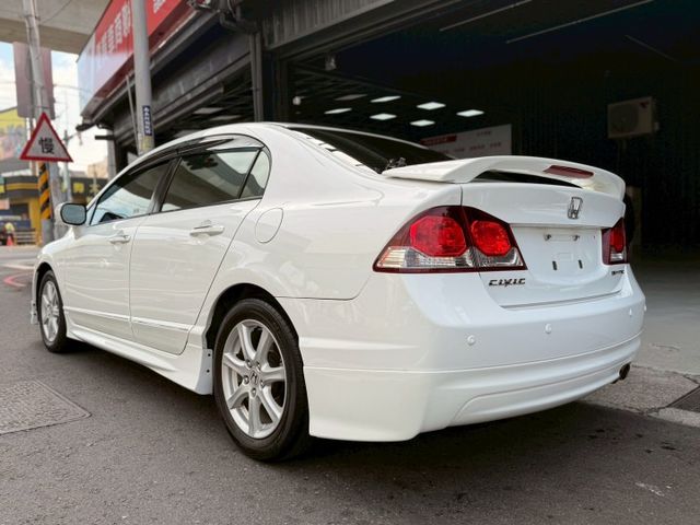 ⭕️原鈑件⭕️電動天窗⭕️Modulo空力套件⭕️火星塞剛換⭕️底盤Q⭕️電動後視鏡⭕️前後霧燈⭕️換檔撥片  第6張相片