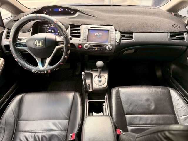 ⭕️原鈑件⭕️電動天窗⭕️Modulo空力套件⭕️火星塞剛換⭕️底盤Q⭕️電動後視鏡⭕️前後霧燈⭕️換檔撥片  第9張相片