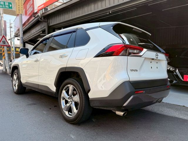 ⭕️原鈑件⭕️ACC跟車⭕️盲點⭕️電動椅⭕️Level2⭕️倒車顯影⭕️LED感應頭燈⭕️IKey⭕️CarPlay  第7張相片