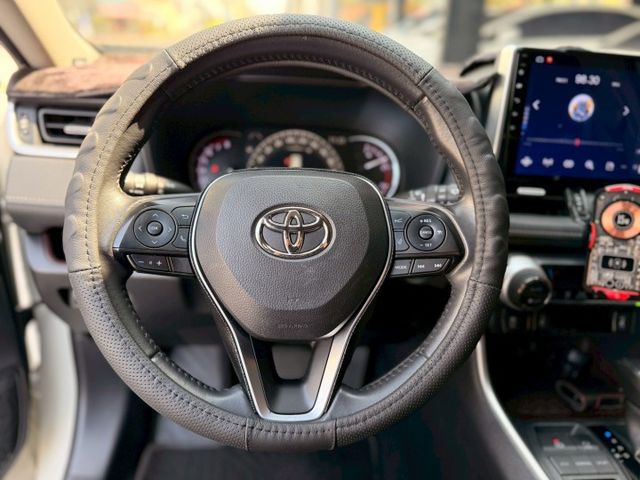 ⭕️原鈑件⭕️ACC跟車⭕️盲點⭕️電動椅⭕️Level2⭕️倒車顯影⭕️LED感應頭燈⭕️IKey⭕️CarPlay  第8張相片