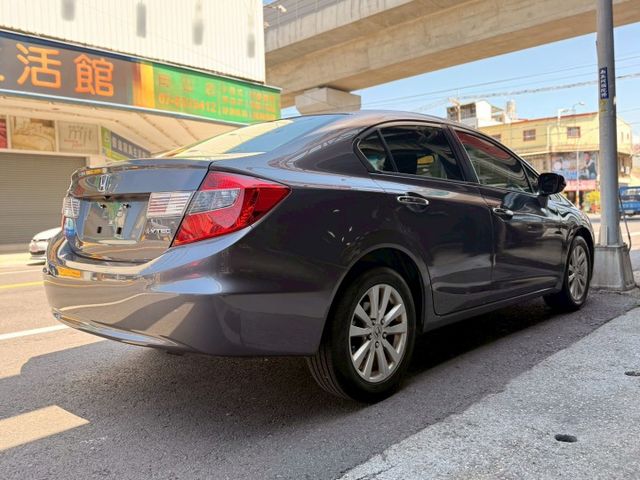 ⭕️原鈑件⭕️電動天窗⭕️定速⭕️換檔撥片⭕️多功能方向盤⭕️倒車顯影⭕️電動後視鏡⭕️後視鏡方向燈  第5張相片