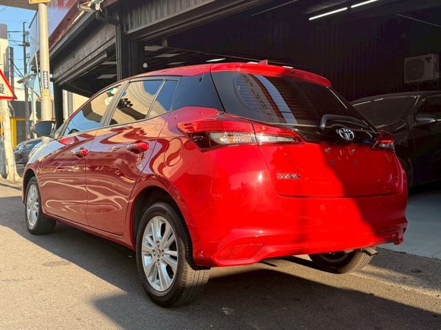 ⭕️豪華版⭕️全台跑最少⭕️IKey⭕️多功能方向盤⭕️感應頭燈⭕️電動後視鏡⭕️後視鏡方向燈⭕️認證漂亮車  第6張相片